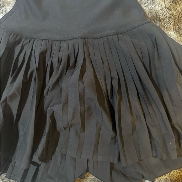 ALO Yoga Classic Black Skater Skirt - Picture 2 of 3
